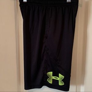 Under Armour Youth Medium Boys Shorts